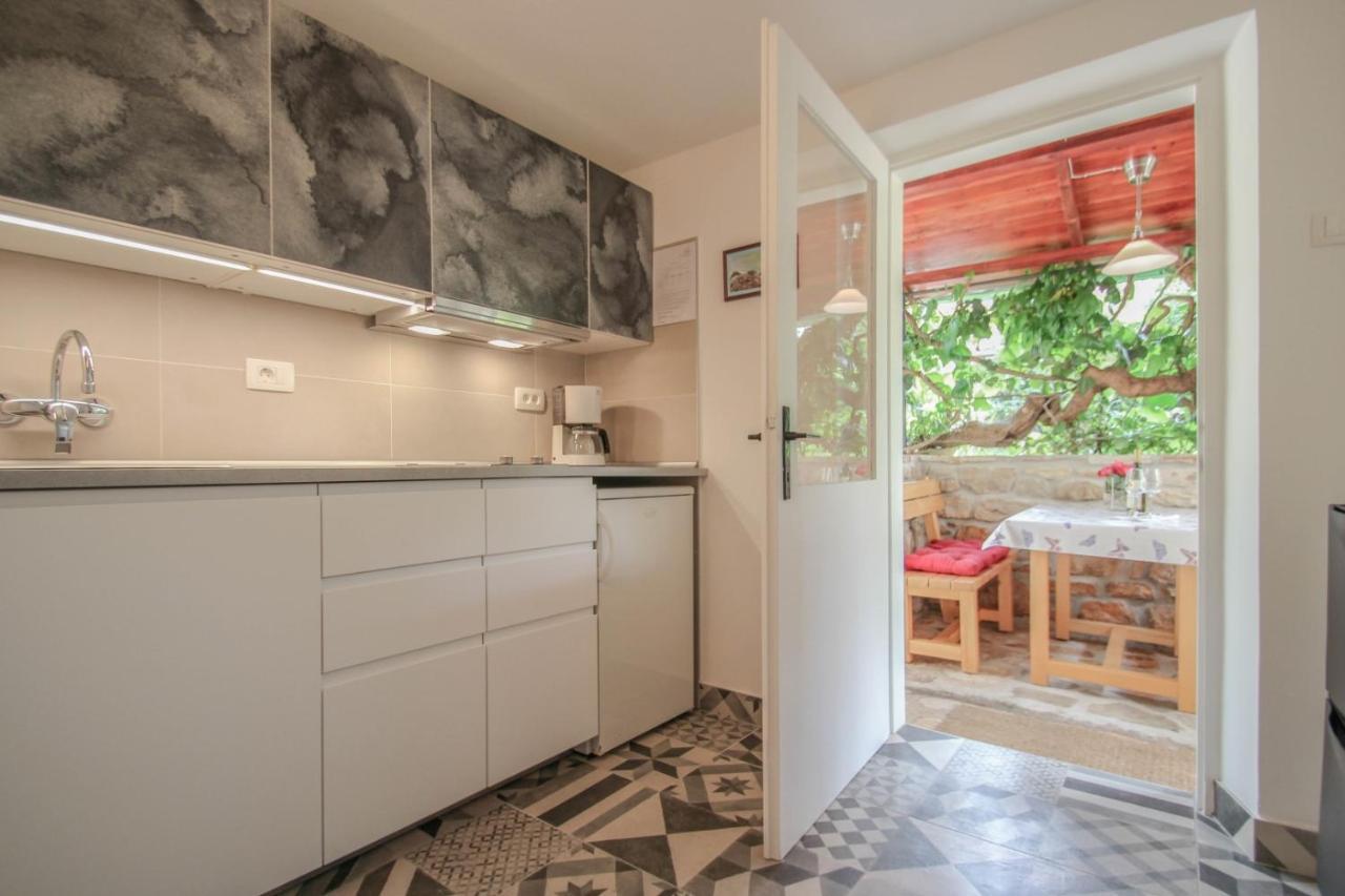 Carla Guest House Novigrad Istria Exterior foto