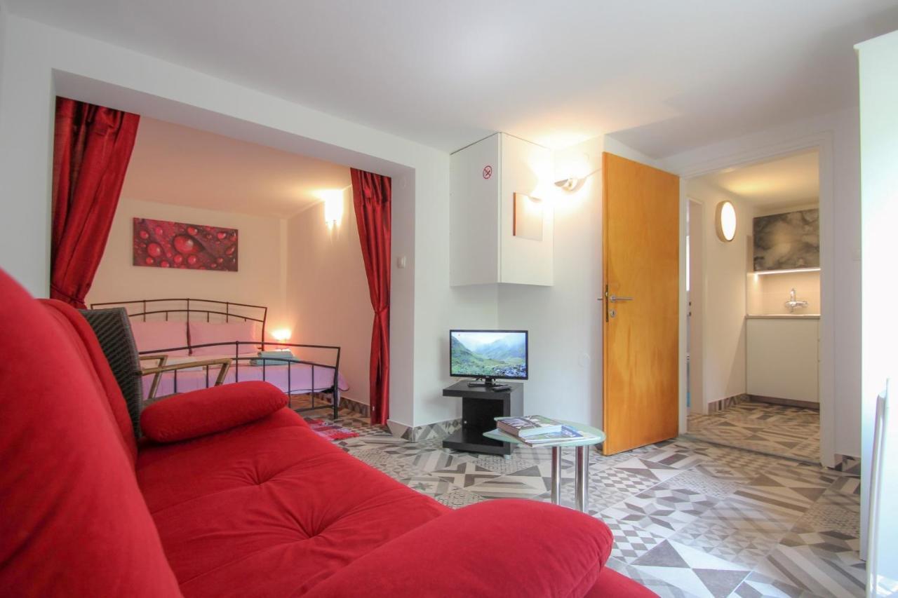 Carla Guest House Novigrad Istria Exterior foto